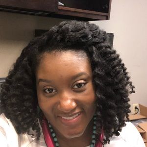 Meet your Posher, Shamika